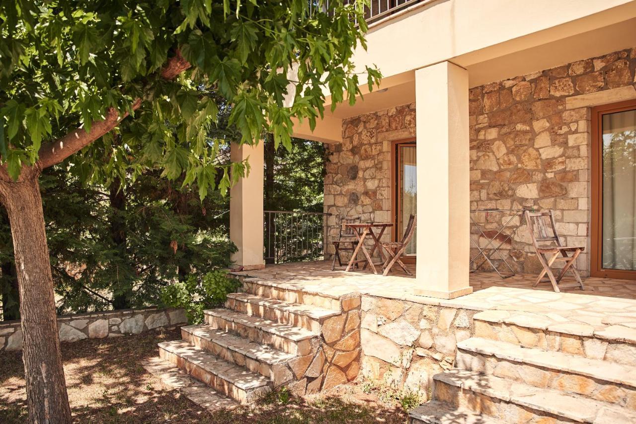 Elisson Hostel Krioneri  ภายนอก รูปภาพ